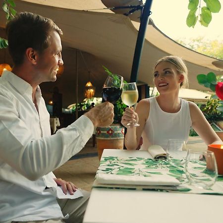 ホテル Shongwe Oasis ヴィクトリア・フォールズ エクステリア 写真
