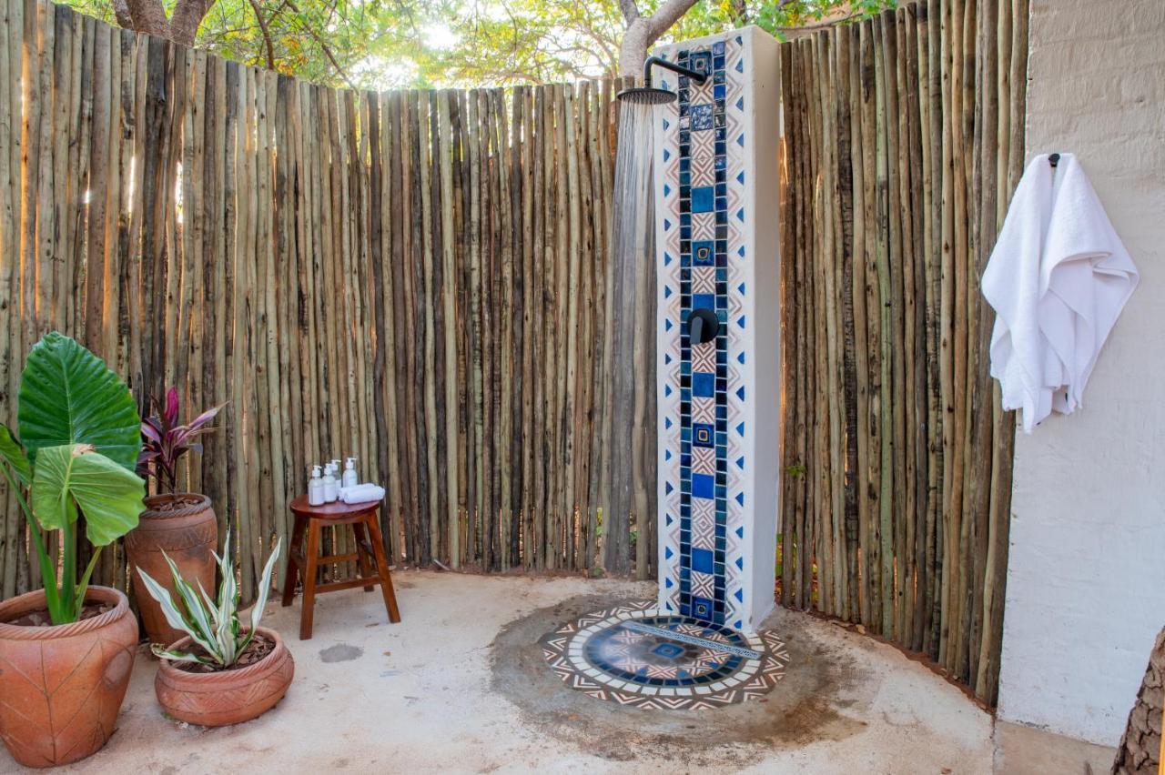 ホテル Shongwe Oasis ヴィクトリア・フォールズ エクステリア 写真
