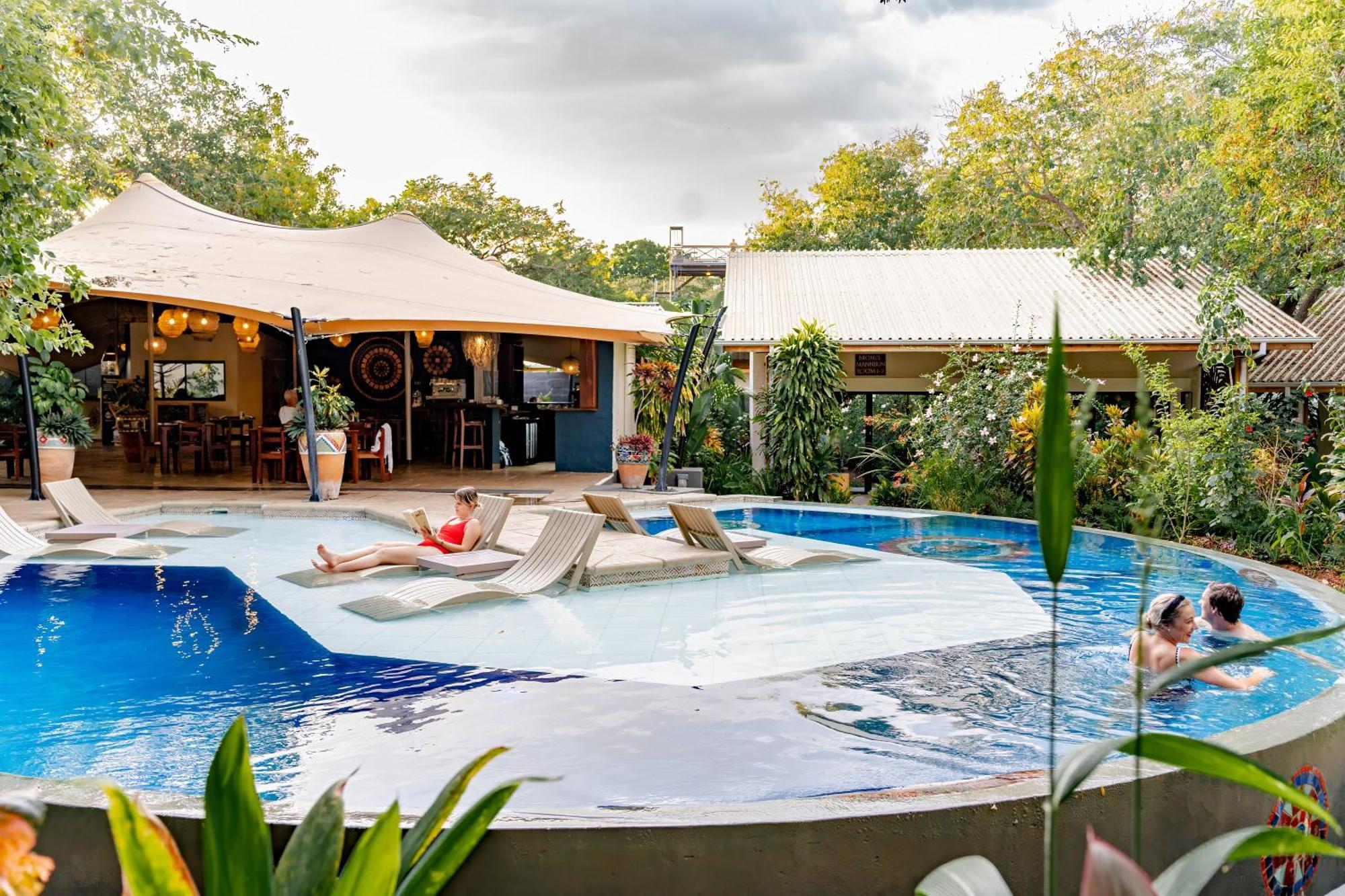 ホテル Shongwe Oasis ヴィクトリア・フォールズ エクステリア 写真